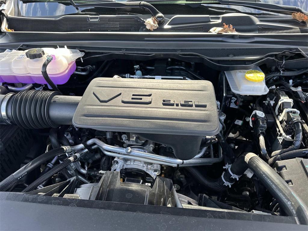 new 2025 Ram 1500 car, priced at $43,181