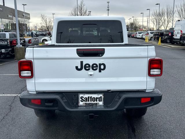 new 2025 Jeep Gladiator car, priced at $40,076