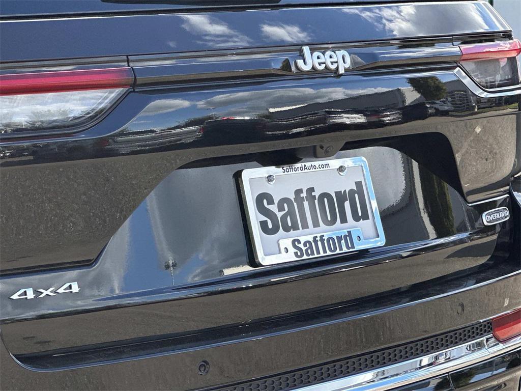 new 2025 Jeep Grand Cherokee car, priced at $57,055