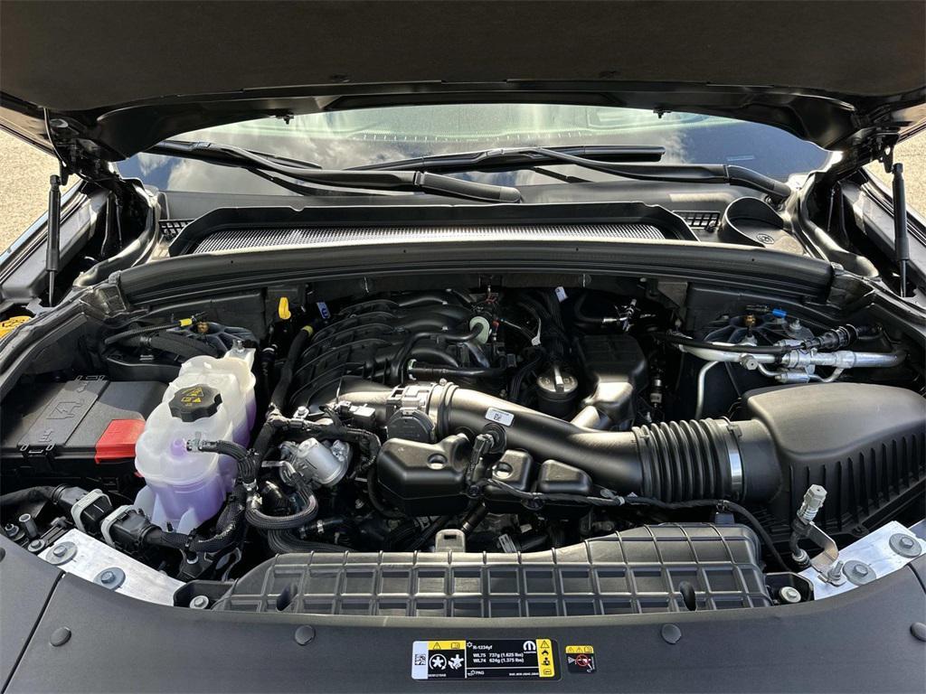 new 2025 Jeep Grand Cherokee car, priced at $57,055
