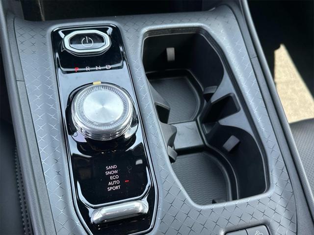 new 2025 Jeep Wagoneer S car, priced at $56,697