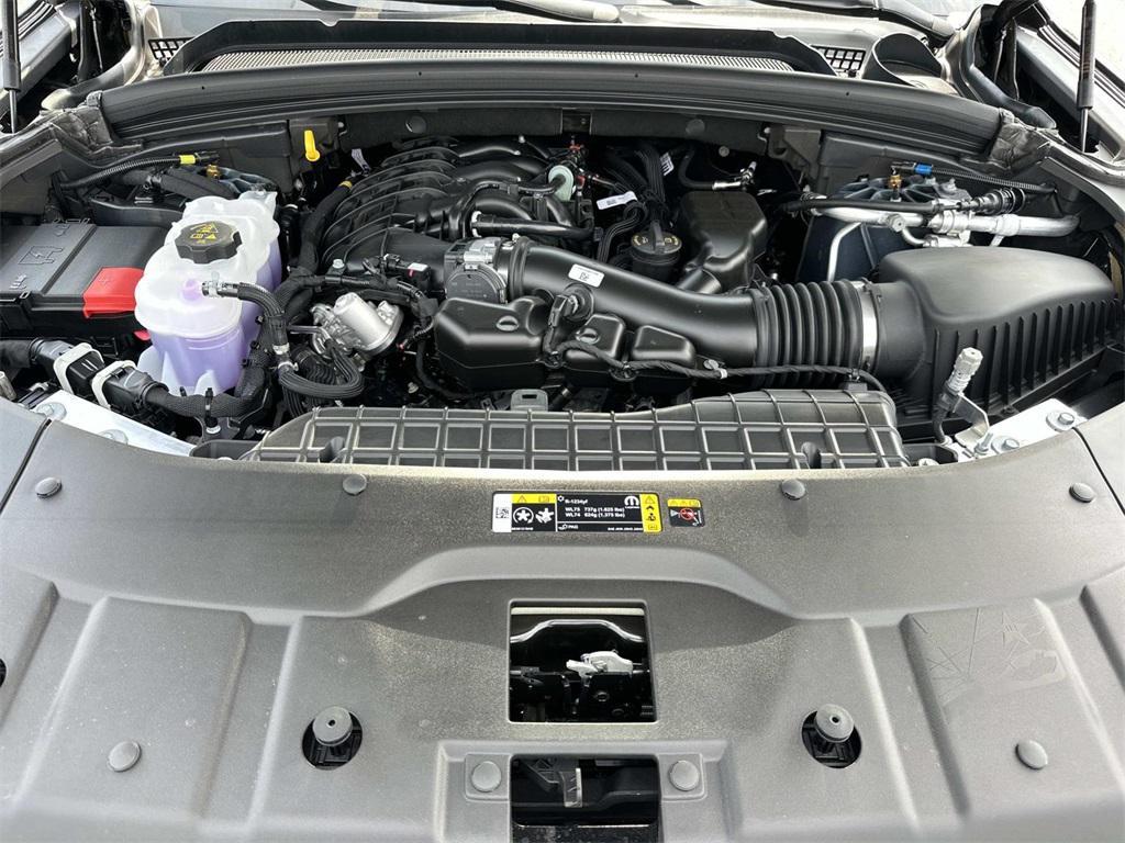 new 2025 Jeep Grand Cherokee car, priced at $58,332