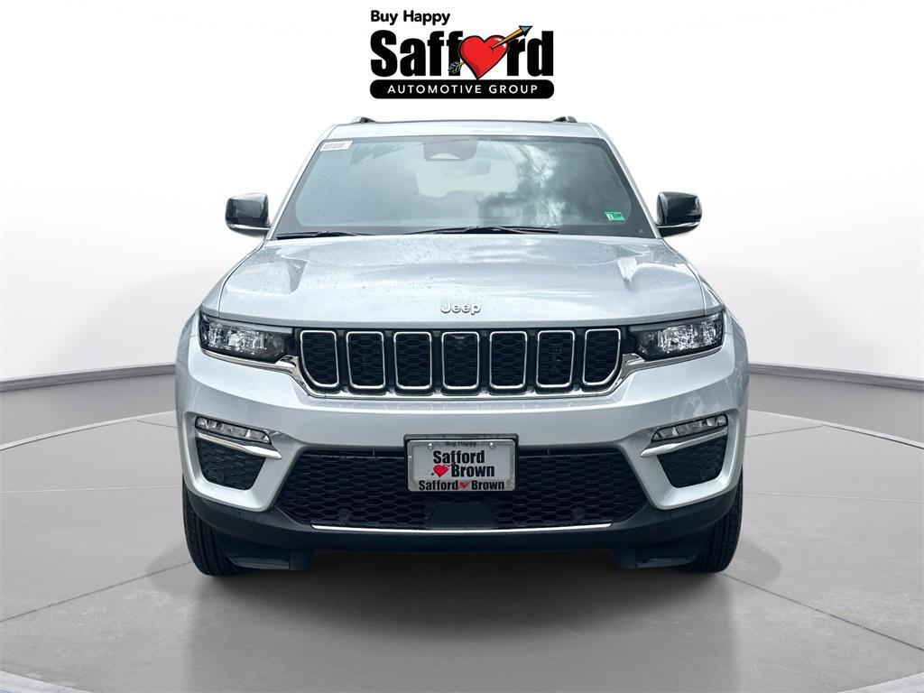 new 2025 Jeep Grand Cherokee car, priced at $43,286