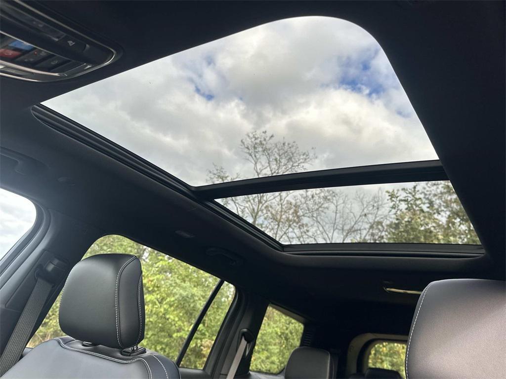 new 2025 Jeep Grand Cherokee L car, priced at $46,005