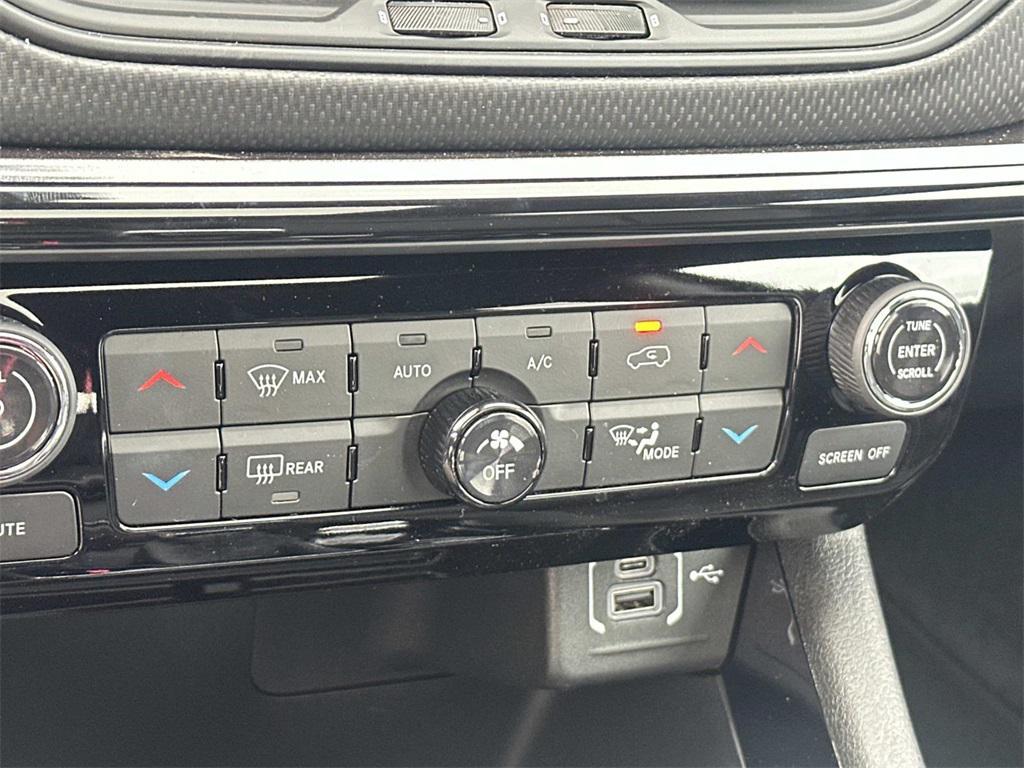 new 2025 Jeep Compass car, priced at $33,405