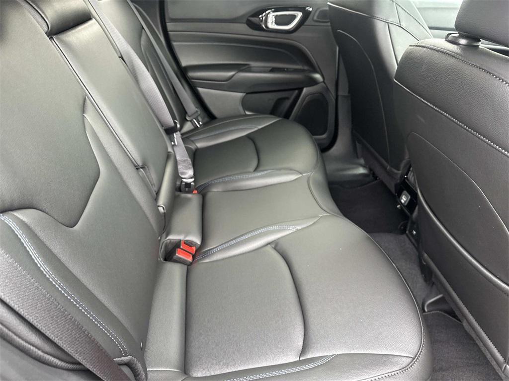 new 2025 Jeep Compass car, priced at $33,405