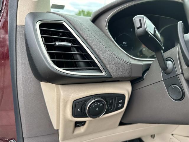 used 2019 Lincoln Nautilus car, priced at $25,000