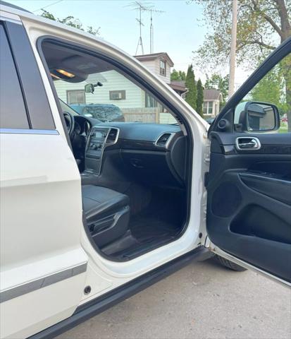 used 2011 Jeep Grand Cherokee car, priced at $5,695