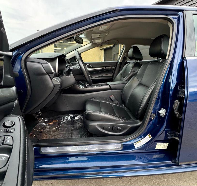 used 2020 Nissan Maxima car, priced at $15,895