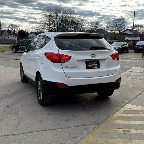 used 2015 Hyundai Tucson car, priced at $11,495