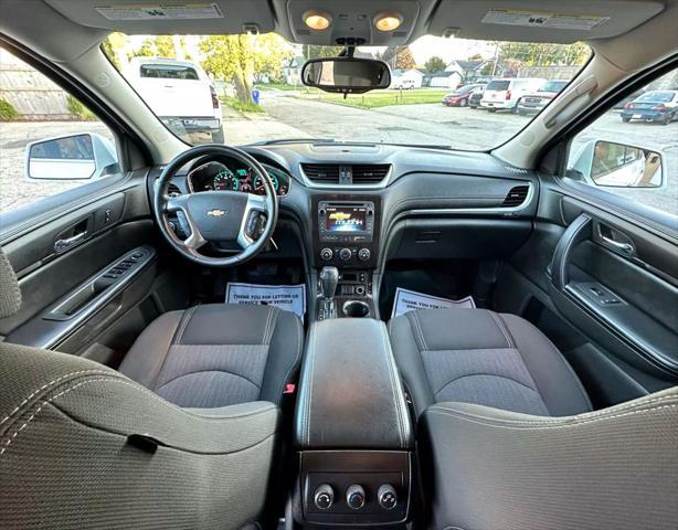 used 2016 Chevrolet Traverse car, priced at $9,495