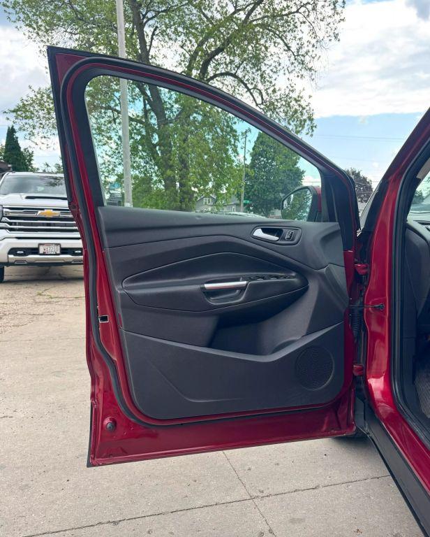 used 2017 Ford Escape car, priced at $7,295
