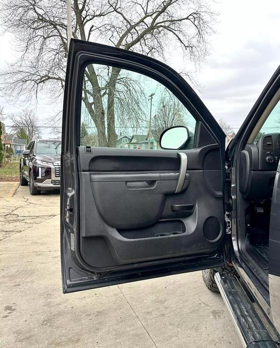 used 2011 Chevrolet Silverado 1500 car, priced at $9,995