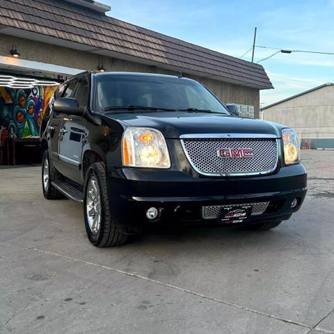 used 2014 GMC Yukon car, priced at $17,295