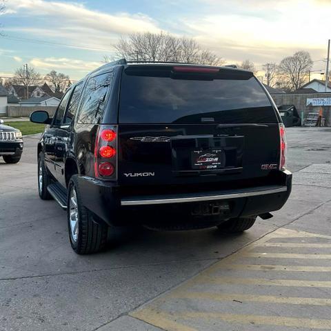 used 2014 GMC Yukon car, priced at $17,295