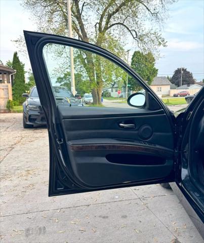 used 2006 BMW 325 car, priced at $5,995