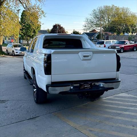 used 2005 Chevrolet Avalanche car, priced at $7,995