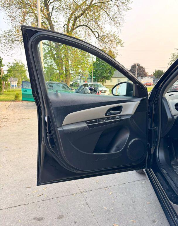 used 2016 Chevrolet Cruze Limited car, priced at $7,295