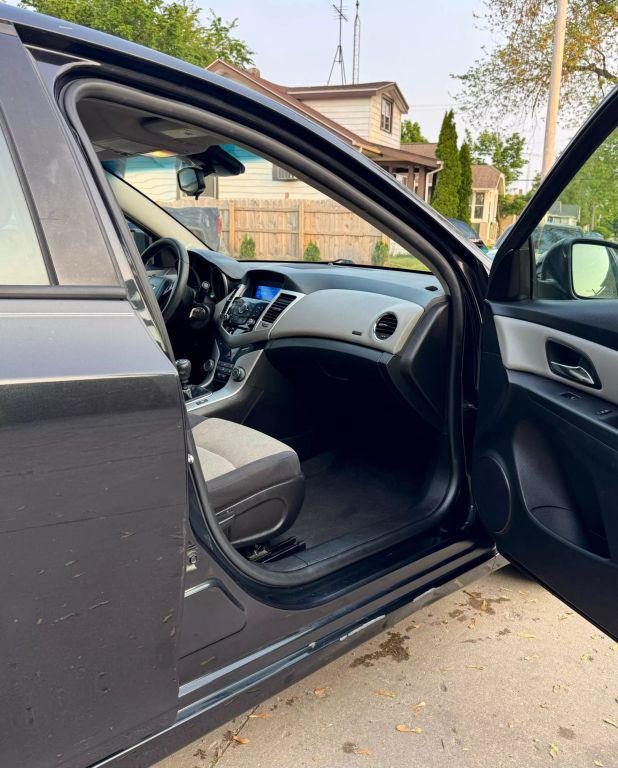 used 2016 Chevrolet Cruze Limited car, priced at $7,295