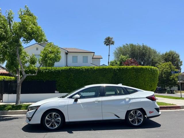 used 2018 Honda Clarity Plug-In Hybrid car, priced at $12,995