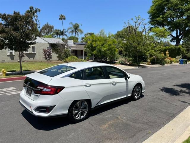 used 2018 Honda Clarity Plug-In Hybrid car, priced at $12,995