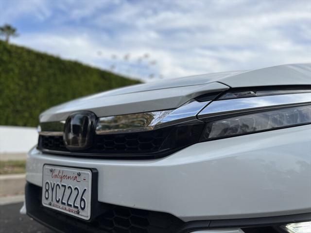 used 2020 Honda Clarity Plug-In Hybrid car, priced at $12,995