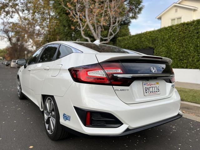 used 2020 Honda Clarity Plug-In Hybrid car, priced at $12,995