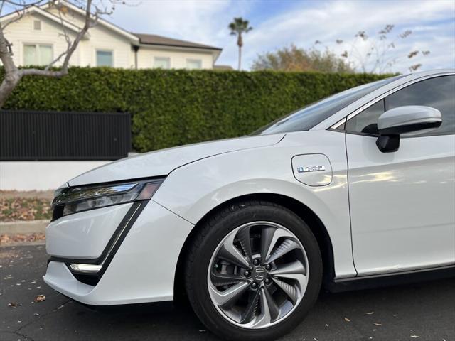 used 2020 Honda Clarity Plug-In Hybrid car, priced at $12,995