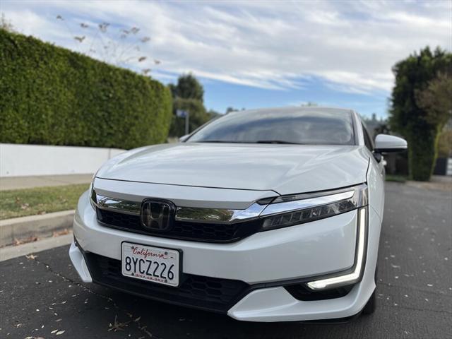 used 2020 Honda Clarity Plug-In Hybrid car, priced at $12,995