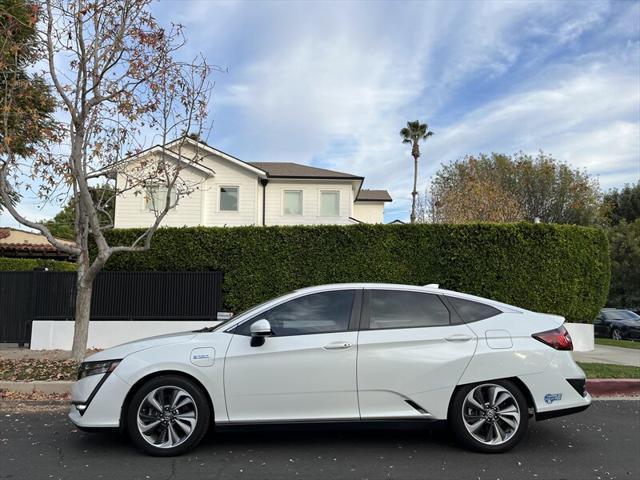 used 2020 Honda Clarity Plug-In Hybrid car, priced at $12,995