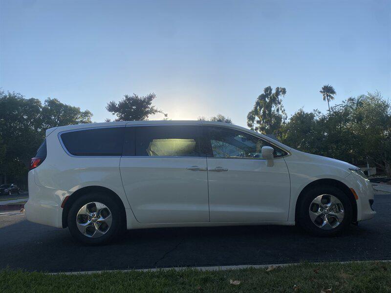 used 2020 Chrysler Pacifica Hybrid car, priced at $9,995