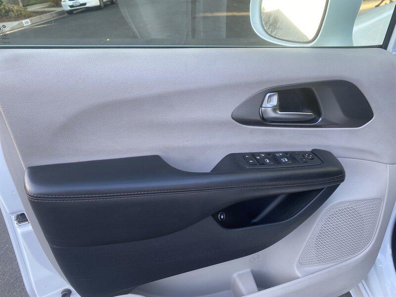 used 2020 Chrysler Pacifica Hybrid car, priced at $9,995