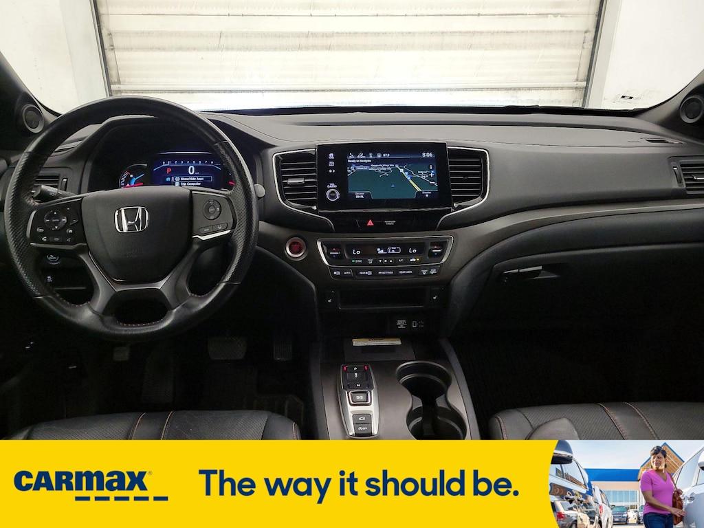 used 2022 Honda Pilot car, priced at $29,998