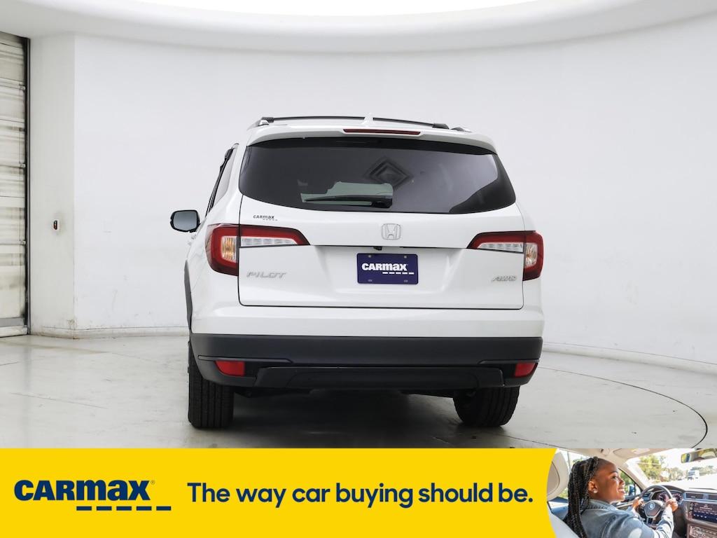 used 2022 Honda Pilot car, priced at $29,998