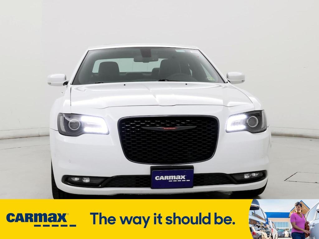 used 2022 Chrysler 300 car, priced at $25,998