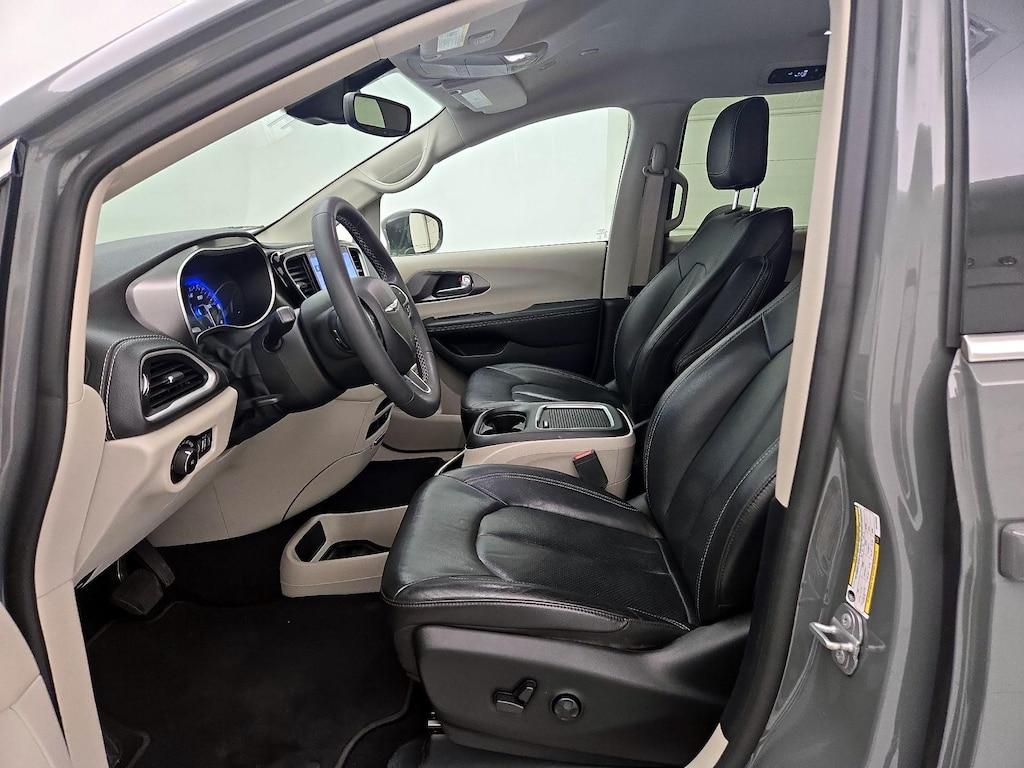 used 2022 Chrysler Pacifica car, priced at $29,998