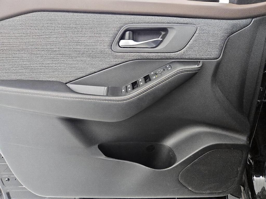 used 2023 Nissan Rogue car, priced at $23,998