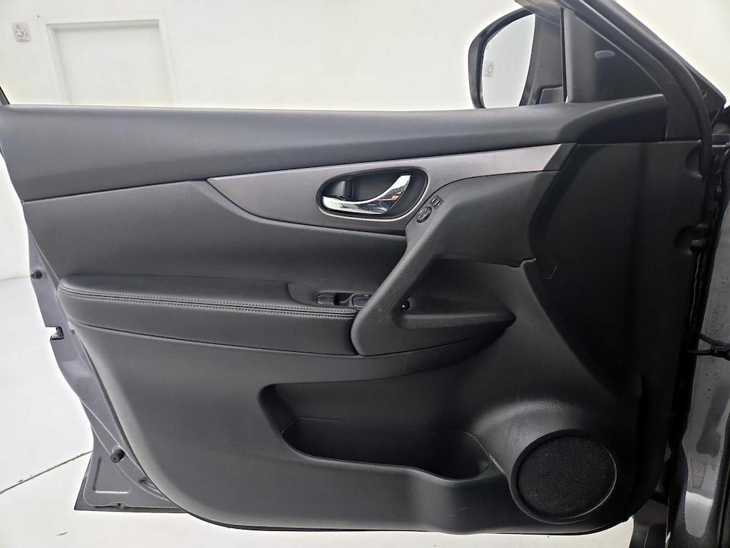 used 2016 Nissan Rogue car, priced at $13,998