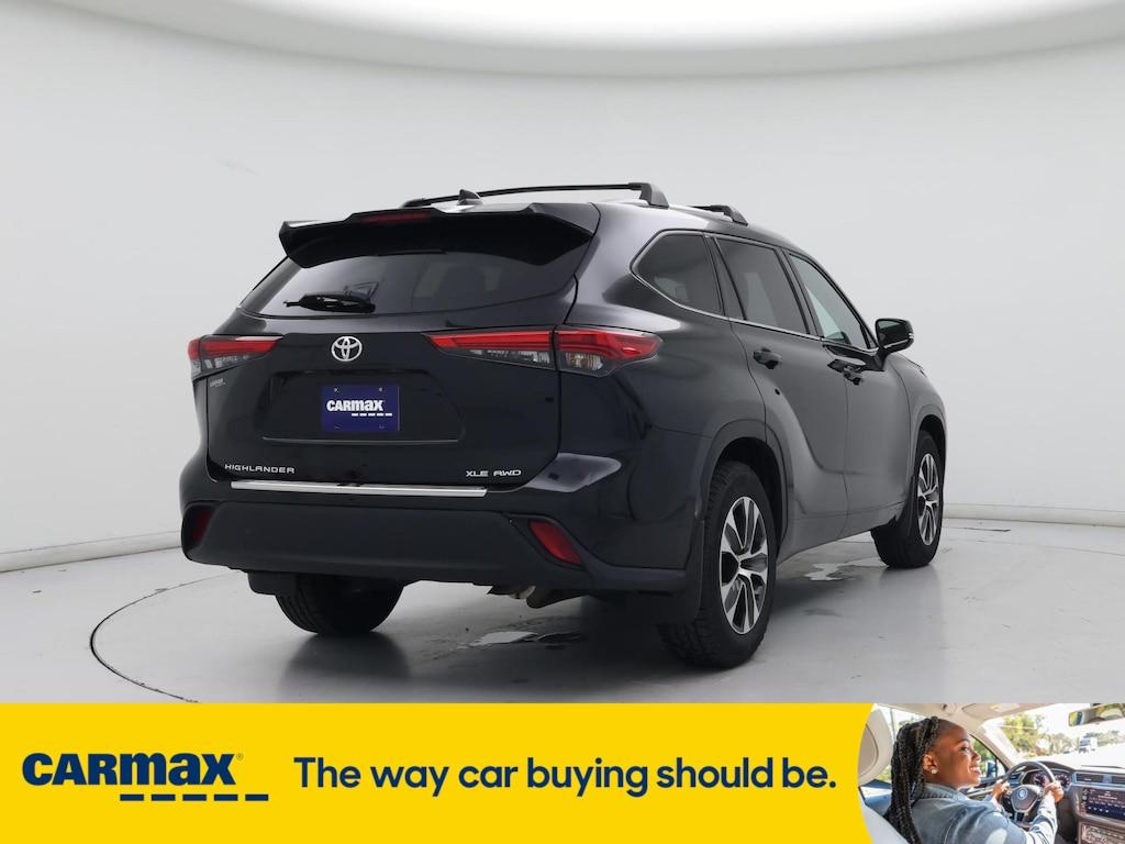 used 2022 Toyota Highlander car, priced at $35,998