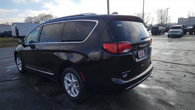 used 2017 Chrysler Pacifica car, priced at $11,995