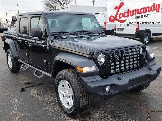 used 2020 Jeep Gladiator car, priced at $30,995