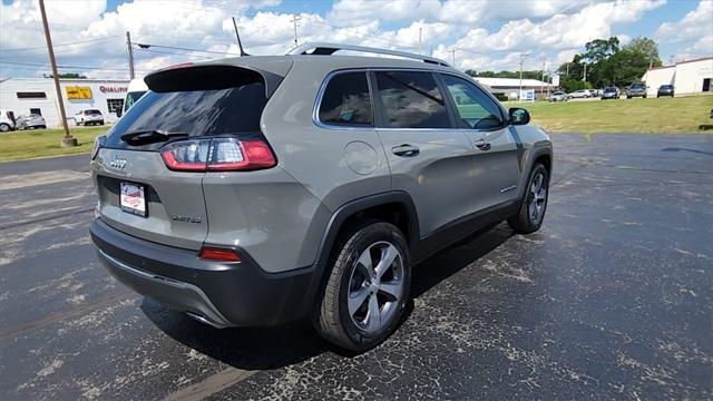used 2019 Jeep Cherokee car, priced at $23,612