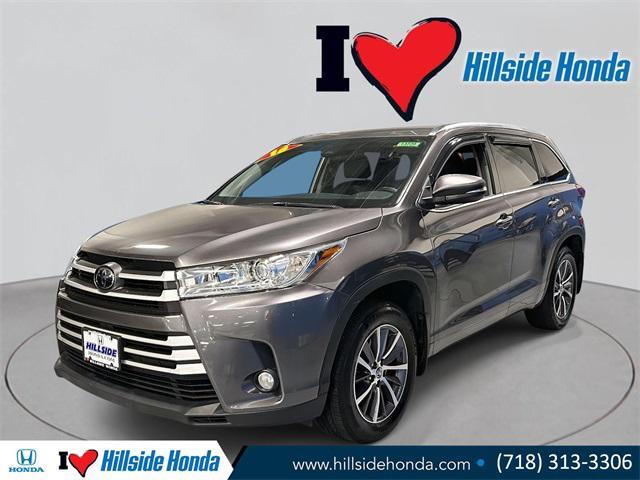 used 2018 Toyota Highlander car, priced at $22,922