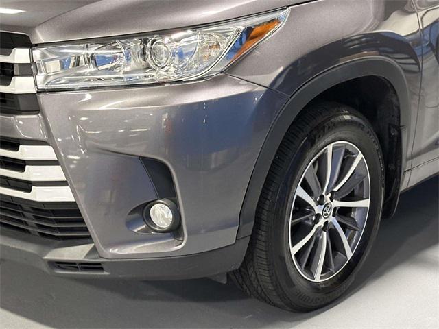 used 2018 Toyota Highlander car, priced at $22,922