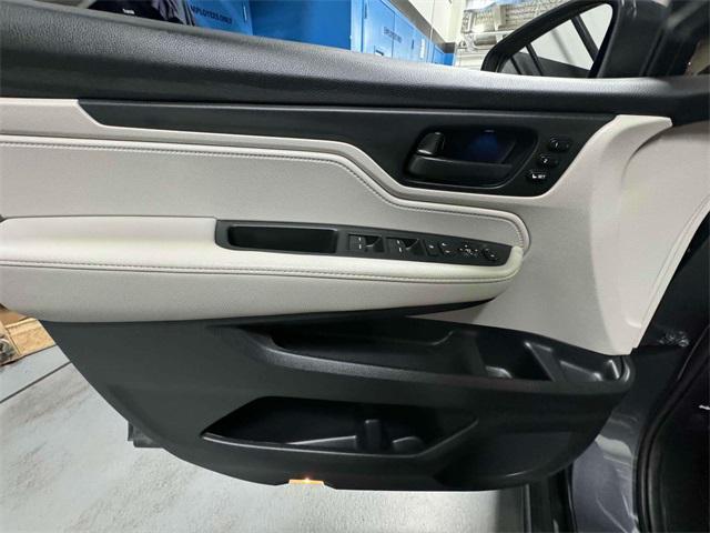 used 2025 Honda Odyssey car, priced at $41,622