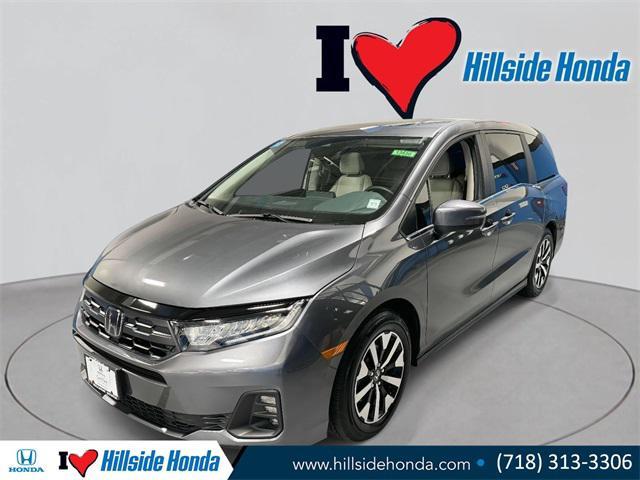 used 2025 Honda Odyssey car, priced at $41,622