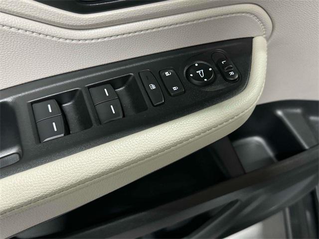used 2025 Honda Odyssey car, priced at $41,622