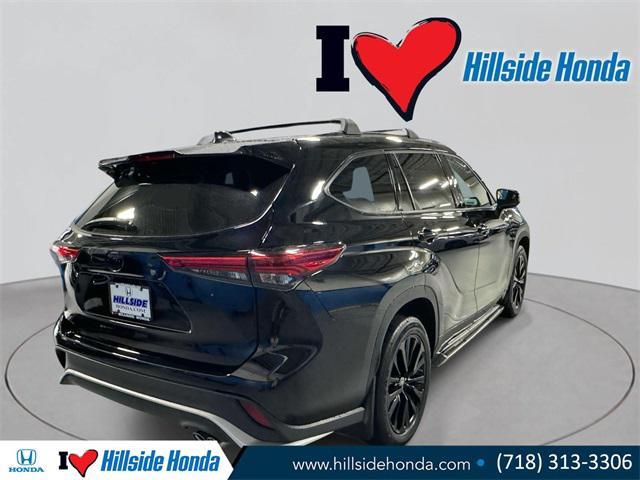 used 2023 Toyota Highlander car, priced at $40,928
