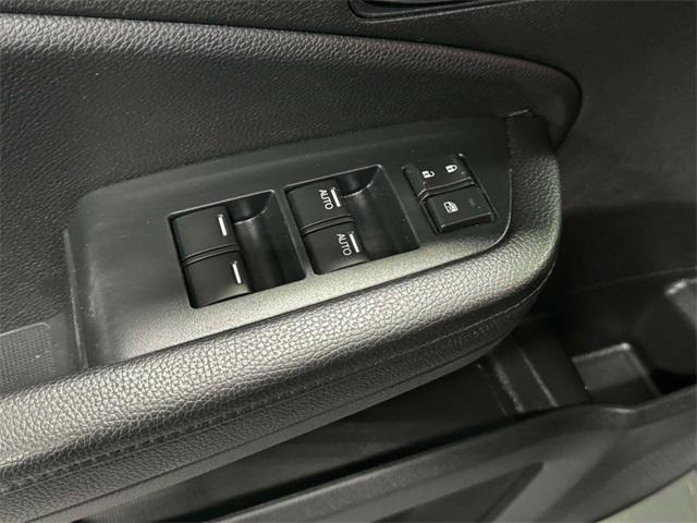 used 2022 Honda Pilot car, priced at $27,652