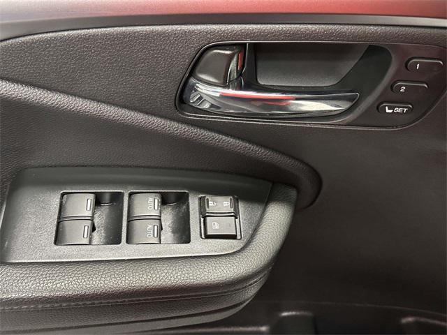 used 2022 Honda Pilot car, priced at $30,647